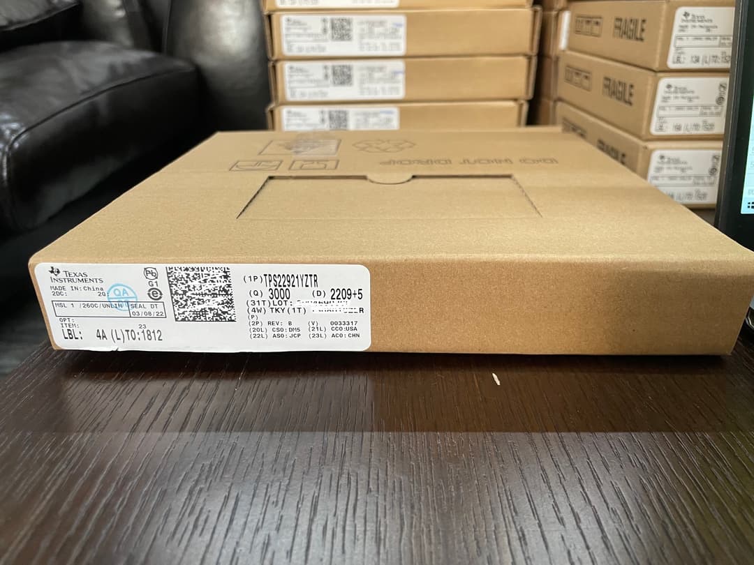TPS22921YFPR electronic component