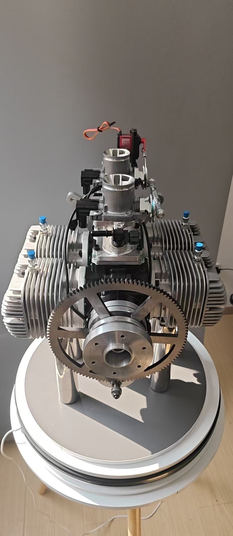 Бензиновый двигатель 730CC 3